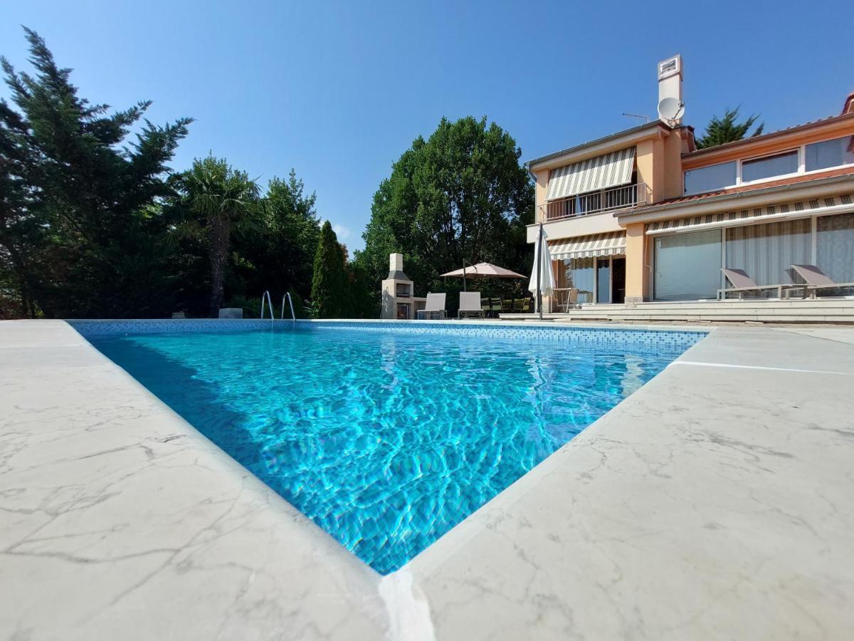 Apartments In Villa Azra Rijeka Exterior foto